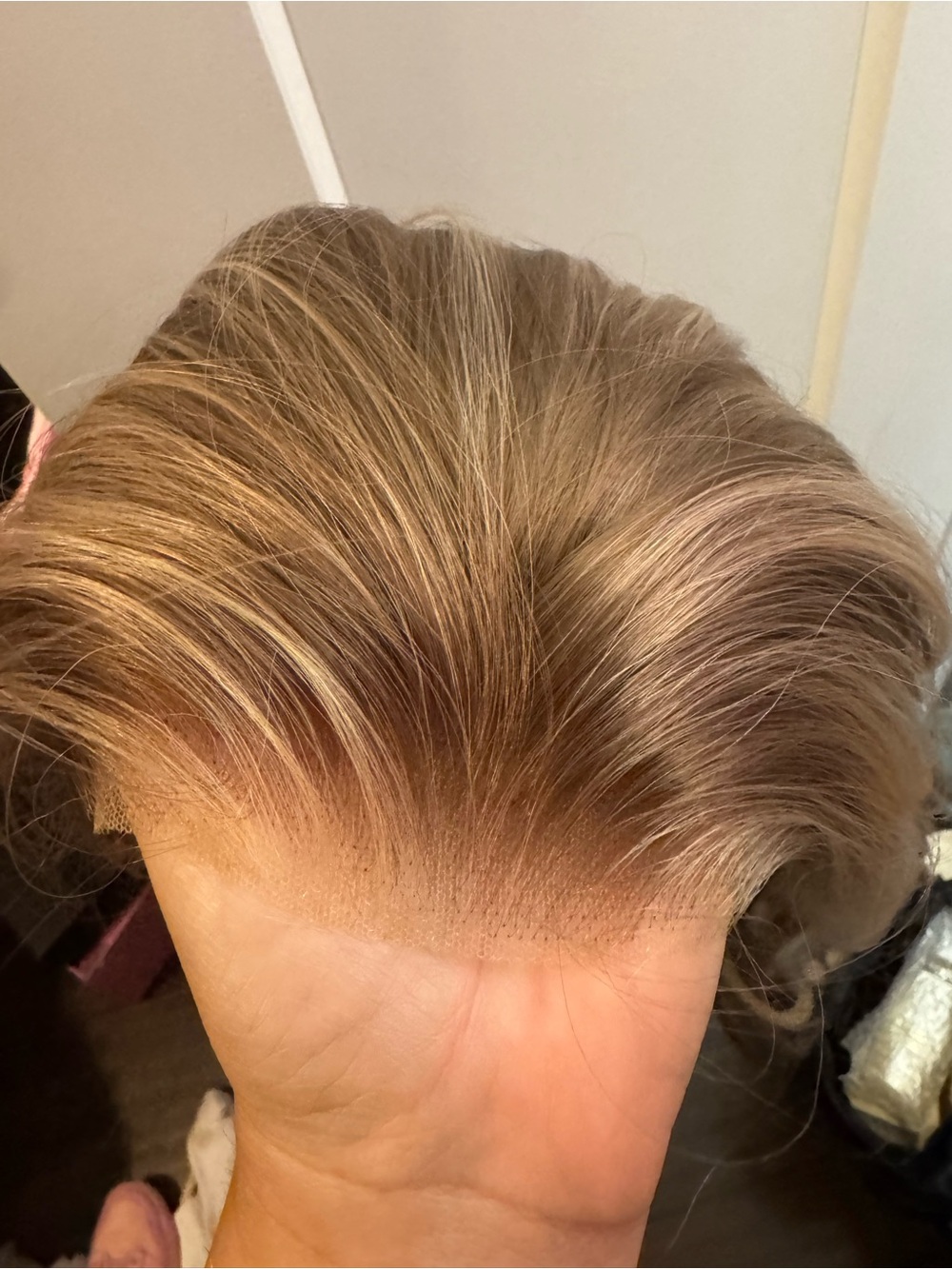 Chelsey Smith Corwns Sample Synthetic Wig - Picture 7 of 7